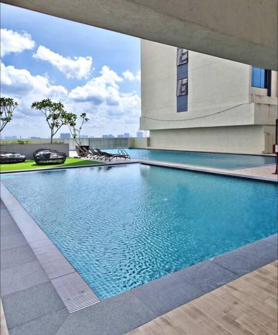 Apartment 3br-mocha-paradigm By Guesthouse-6-8pax *